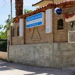 加拉克希亚酒店 Agioi Pandes