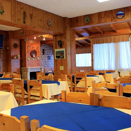 Hotel Galaxias 2*