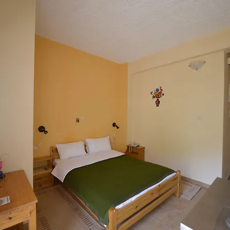 Ξενοδοχείο γαλαξίας Άγιοι Πάντες