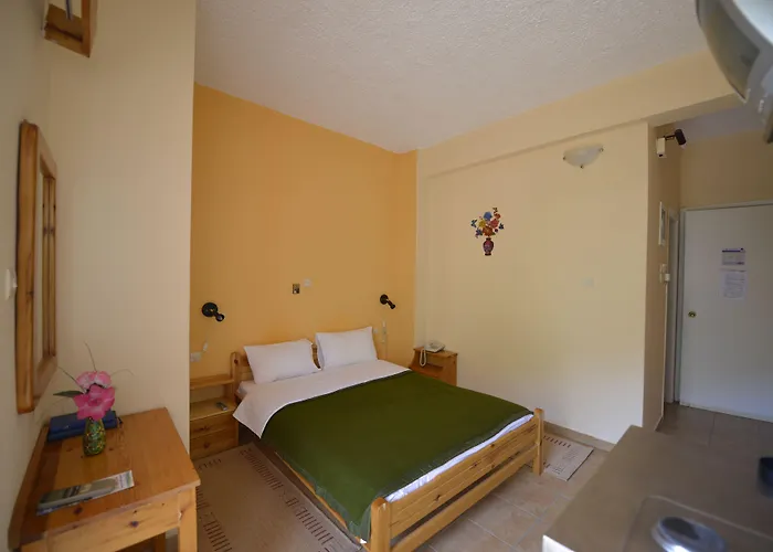 Ξενοδοχείο γαλαξίας Άγιοι Πάντες